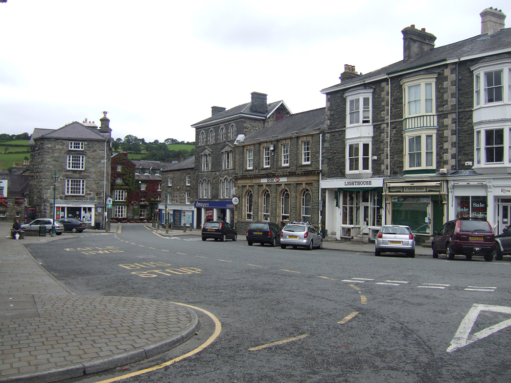 Dolgellau_Town_Centre_2